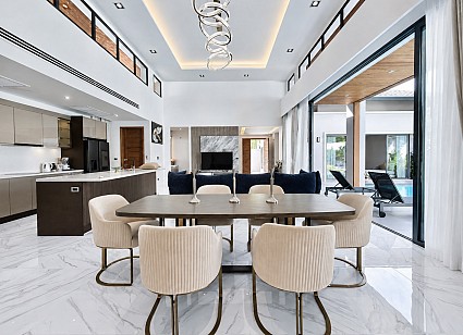 3 Bedroom Modern Tropical Luxury Pool Villa