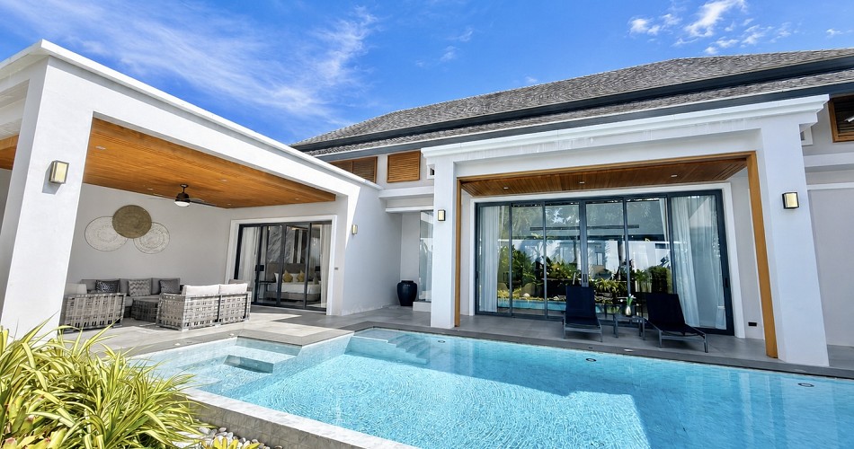 3 Bedroom Modern Tropical Luxury Pool Villa
