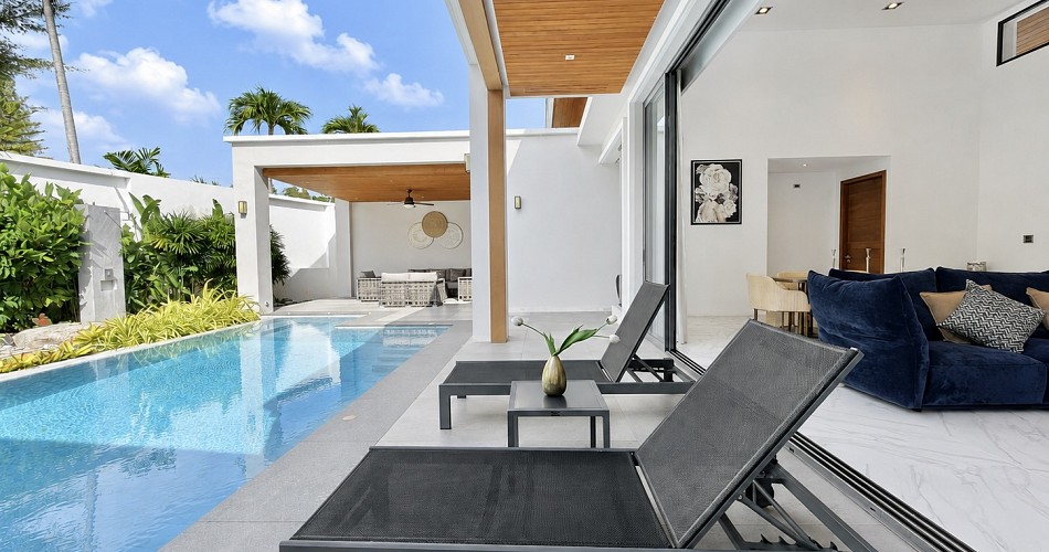 3 Bedroom Modern Tropical Luxury Pool Villa